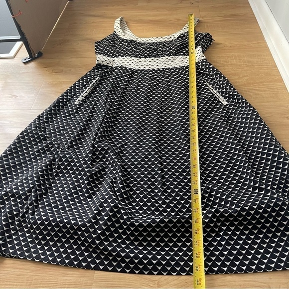 DONNA Ricco New York Printed Fit & Flare Midi Dress - Picture 13 of 15